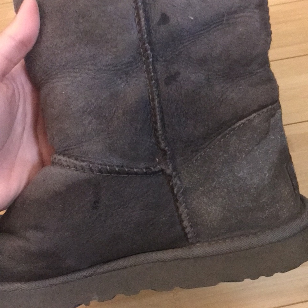Ugg Bailey Button Triplet Gray Size 7 - image 3